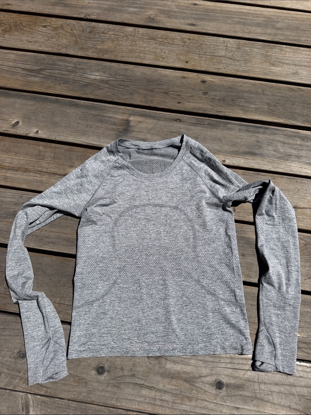 lululemon Swiftly Heather Gray Long Sleeve Crew